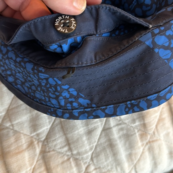 Kids hat - Picture 3 of 5